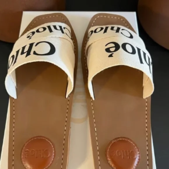 This shoe is very comfortable to wear and feels very comfortable